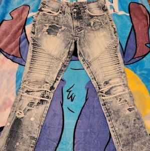 Ripped jeans